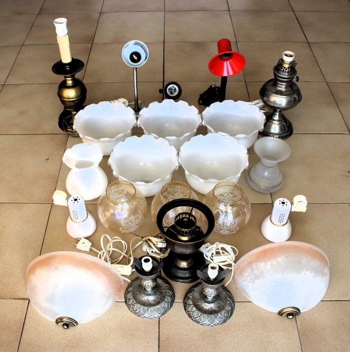 CANDEEIROS E ABAT-JOURS