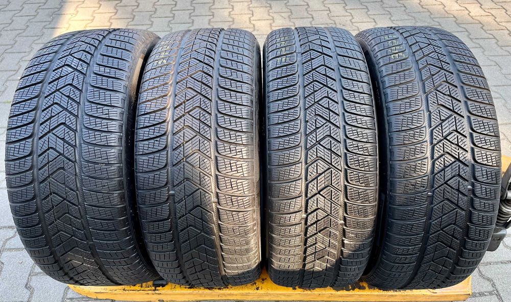 Komplet opon zimowych 2 rozmiary Pirelli Scorpion Winter MO / 3401
