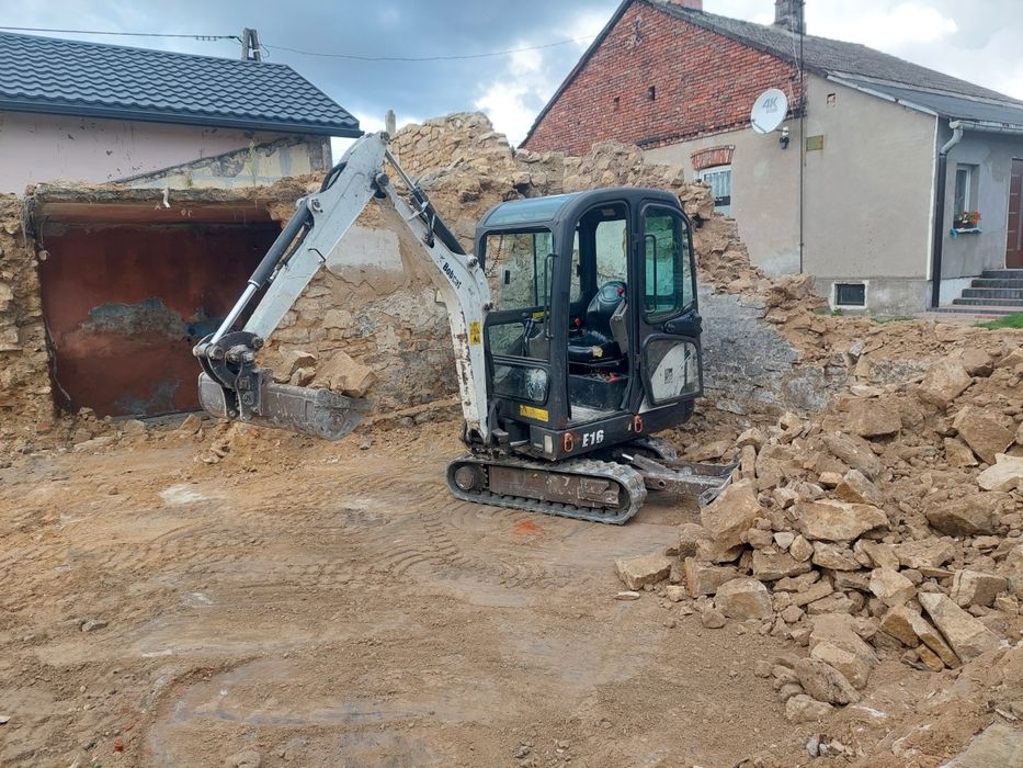 Usługi minikoparką i wywrotką do 3.5t