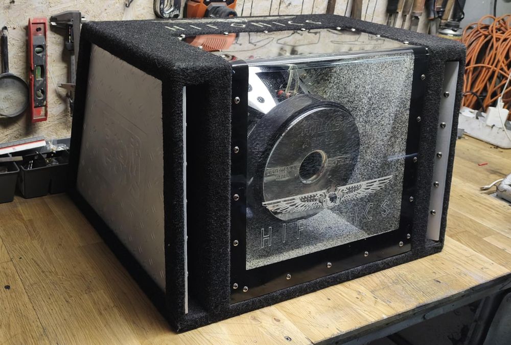 Subwoofer hifonics 850W RMS