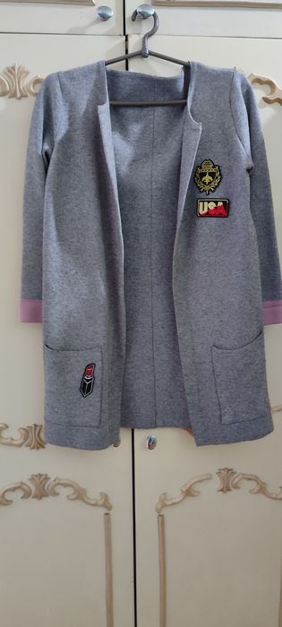 Пальто-кардиган з нашивками + подарую пару нашивок