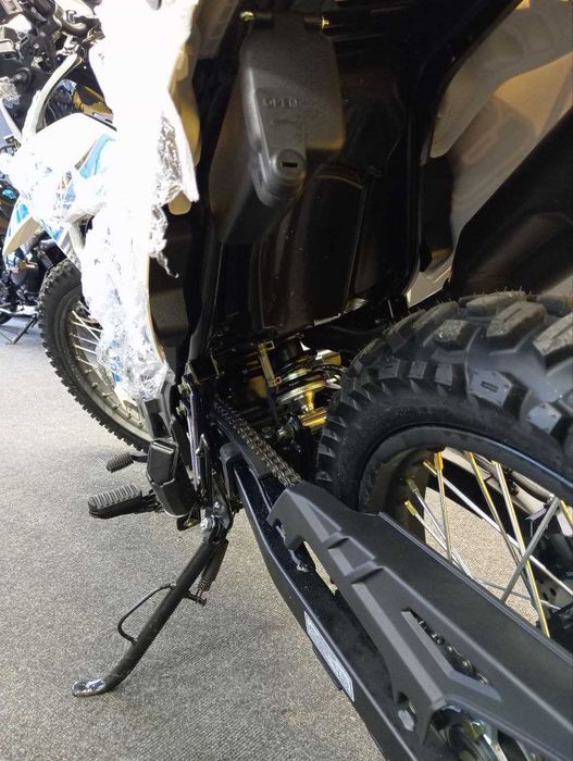 Мотоцикл LONCIN LX200GY-8 SX1