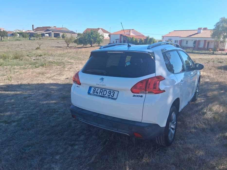 Peugeot 2008 Style 1.2 Pure Tech 82