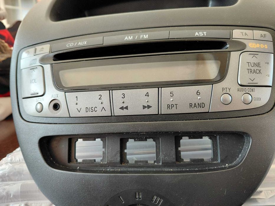 Auto-Rádio Original Peugeot 107 / Citroën C1 / Toyota Aygo