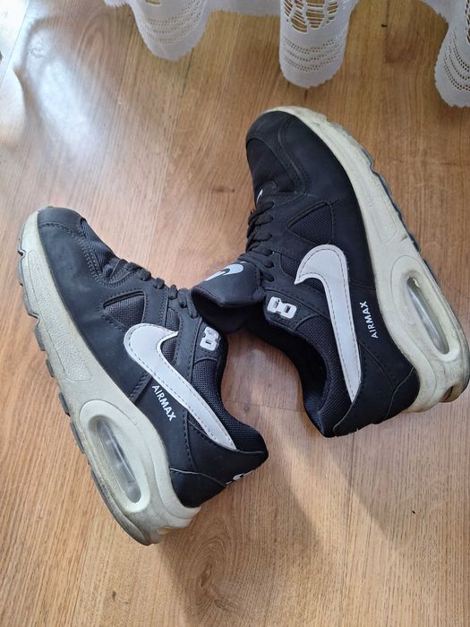 Buty sportowe damskie