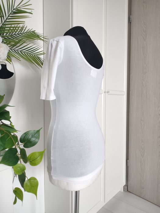 Biała bluzka t-shirt z krótkim rękawem dopasowana rozmiar 34 XS
