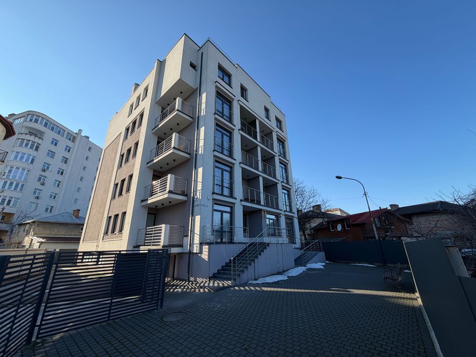 Продаж 2-рівневої квартири вул. Ржегоржа 122.7 м2 / Львів