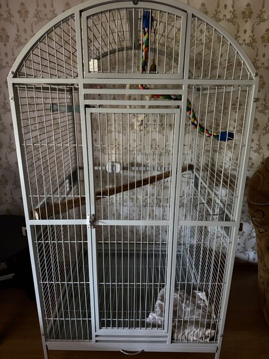 Клетка для больших попугаев