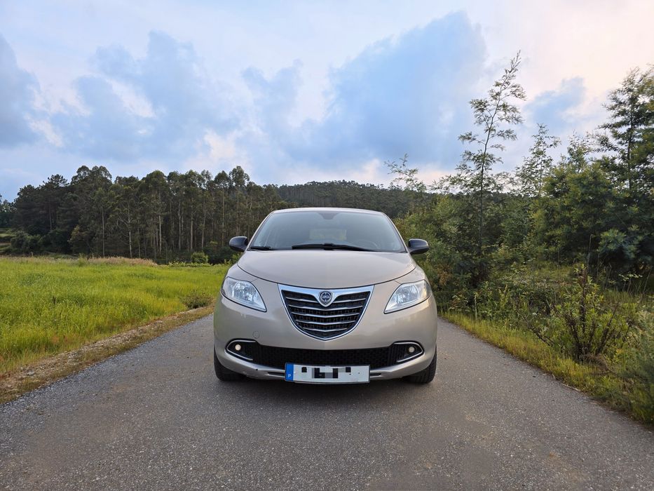 Lancia Ypsilon 1.2 Fire Nacional