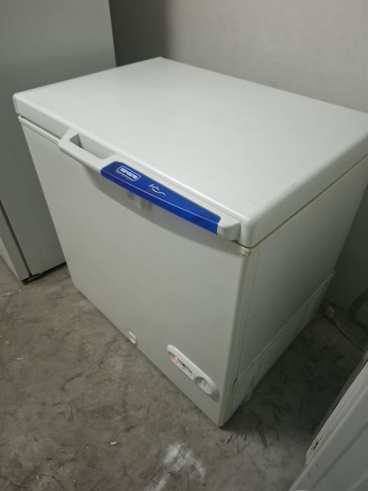 Arca congelador a um preço acessível como nova em excelente estado