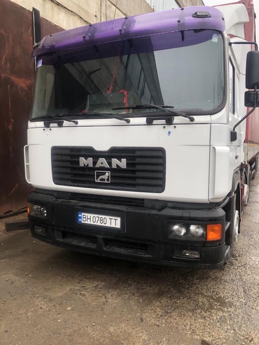 MAN commandor 2000 рік вантажівка тягач