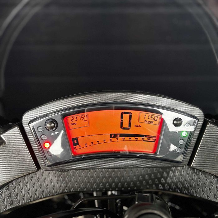 Продам мотоцикл Kawasaki Ninja 400R (0685)