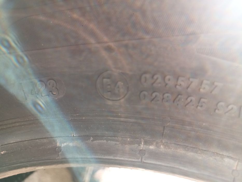 Opona  196/60R15 Continental