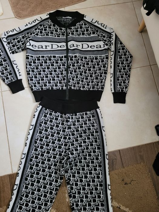 Dres komplet dzianinowy bluza+spodnie S/M napisy
