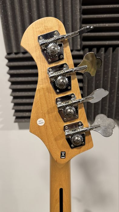 Baixo Harley Benton JB-75