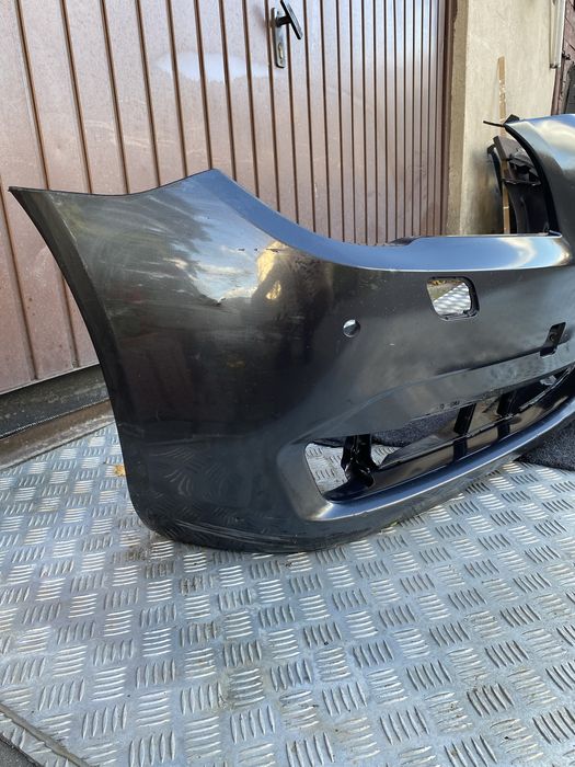 Zderzak przedni BMW Seria 7 F01 F02 PDC Spryski Sophistograu