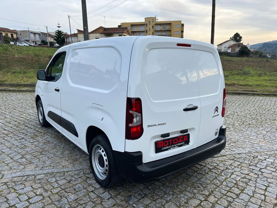 Citroen berlingo ano 2020 apenas 70.000 klm