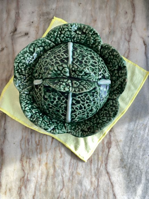 Dishware for use or decoration436285682044129281
