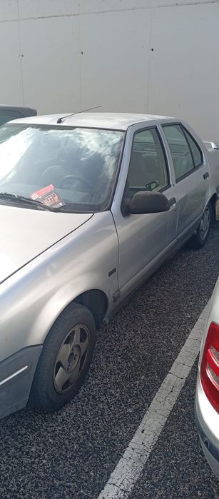 Vendo Renault 19 500 euros