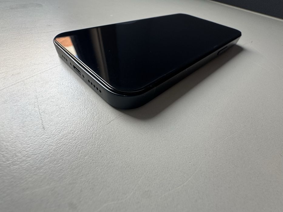 Iphone 13 azul escuro