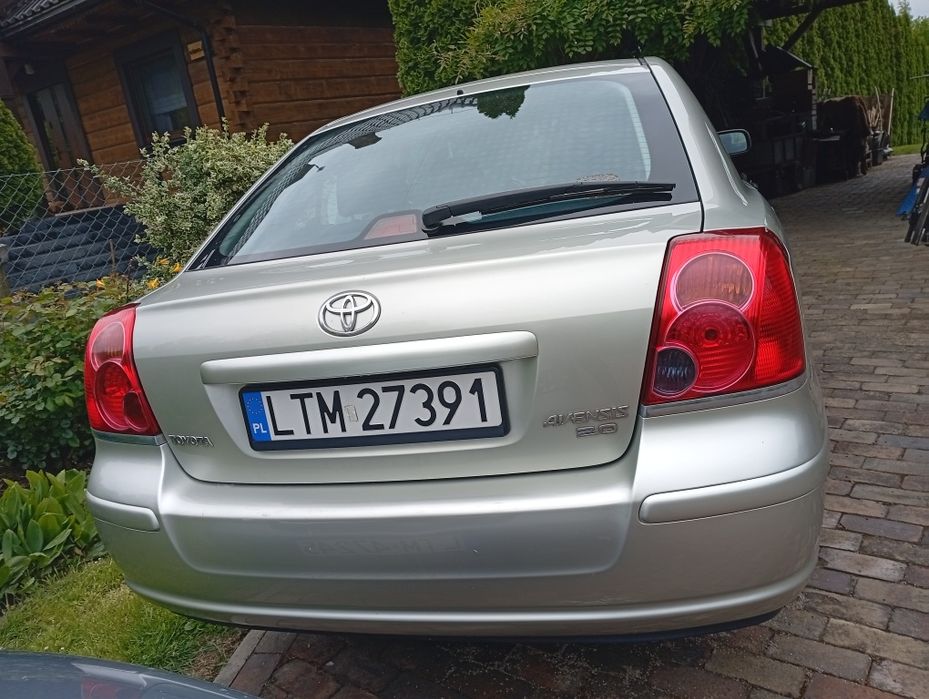 Toyota Avensis 2004 r.