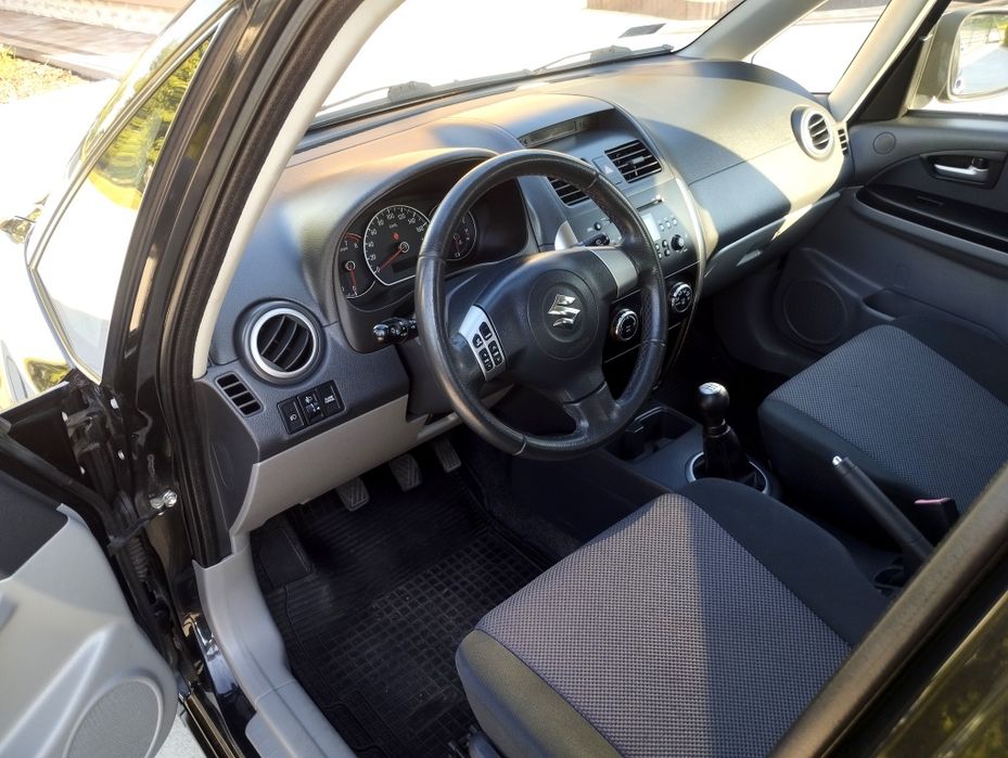 Suzuki SX4 1.6 benzyna 2007 rok oryginalny lakier