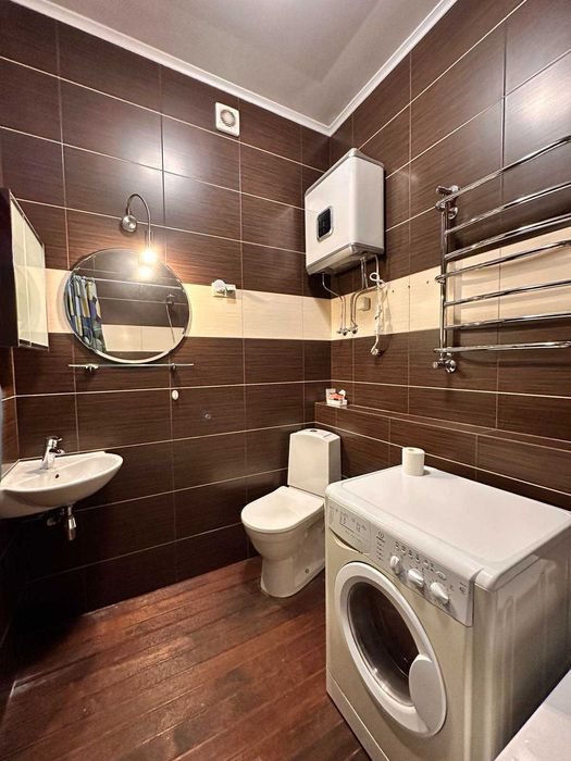 Продаж двокімнатної 64.1 кв.м. на Печерську вул. Коновальця 36в