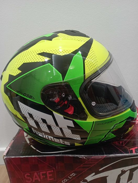 Kask motocyklowy MT helmets, idealny stan.