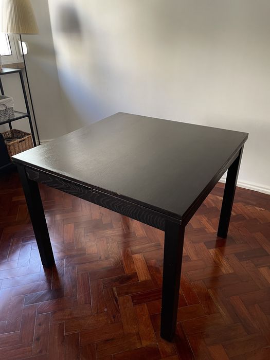 Bjursta mesa extensível