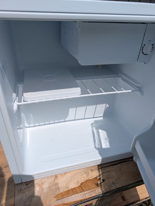 Lodówka Comfee 43l