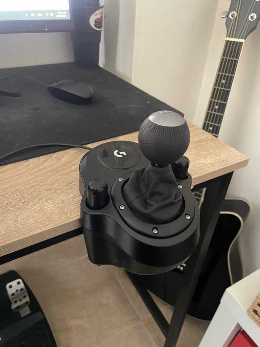 Logitech G923 + Driving Force Shifting