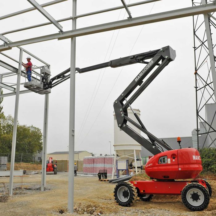 Podnośnik nożycowy przegubowy koszowy 6 - 28 m zwyżka podest wynajem