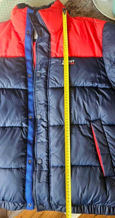 Sprzedam nową kurtkę pikowaną Tommy Jeans