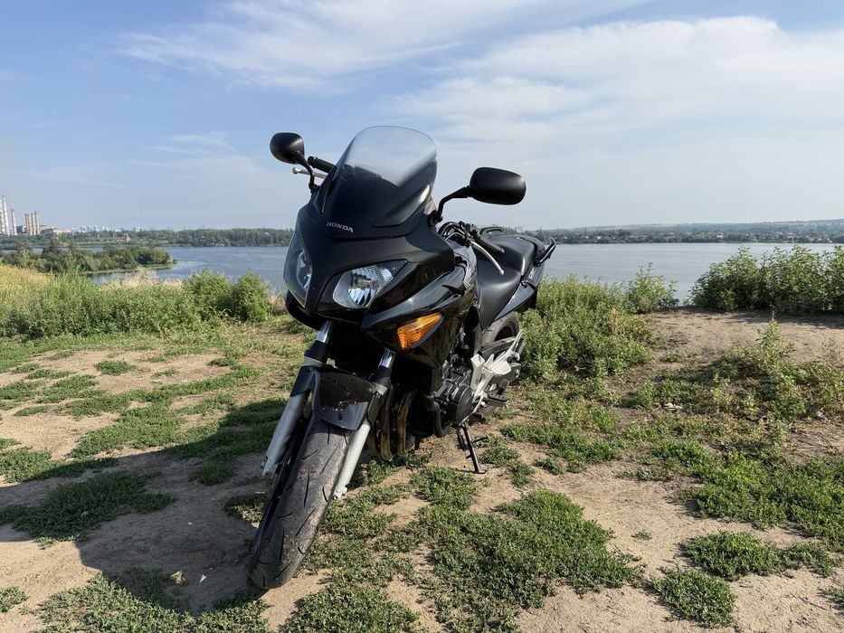 Продам HONDA CBF 600