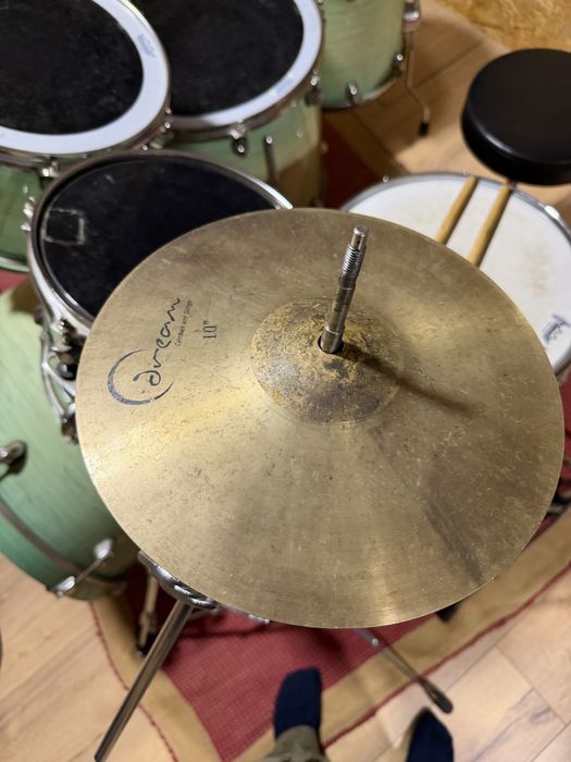 Vendo 2 pratos de bateria