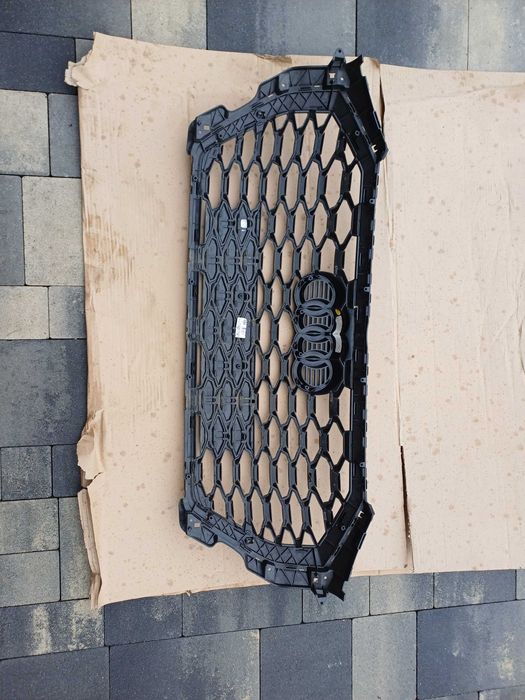grill audi q3 83a s-line 83f85.3651 rok 2018-