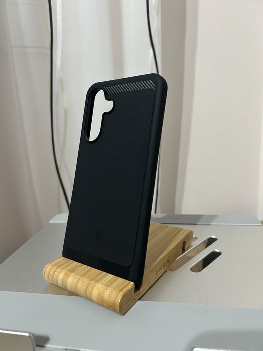 Etui samsung A56 Spigen