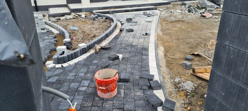 Brukarstwo , układanie kostki brukowej , podbudowa , utwardzenie ,bruk