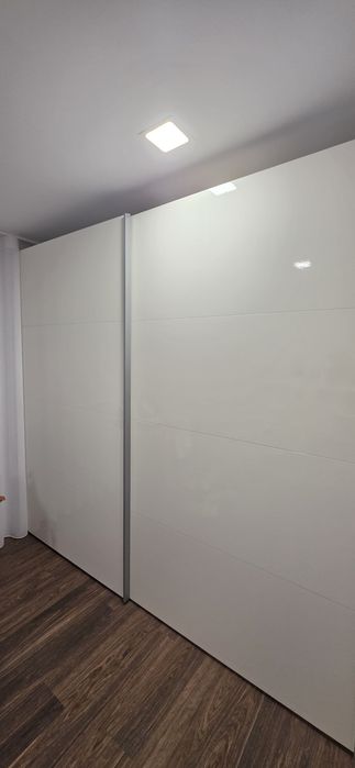2 Roupeiros Branco Conforama