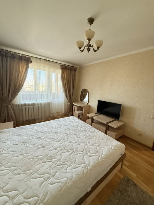 Оренда 2-к вул. Левка Лукʼяненка 15-Г, метро Мінська 7 хв!