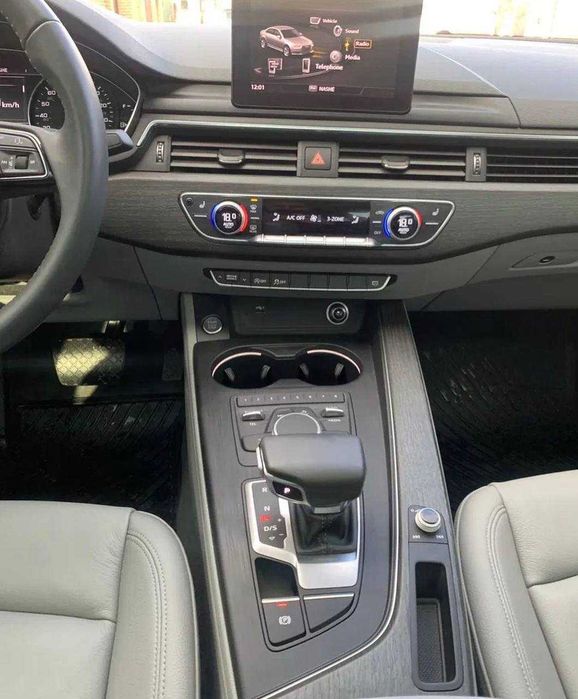 Продам Audi A4 2018