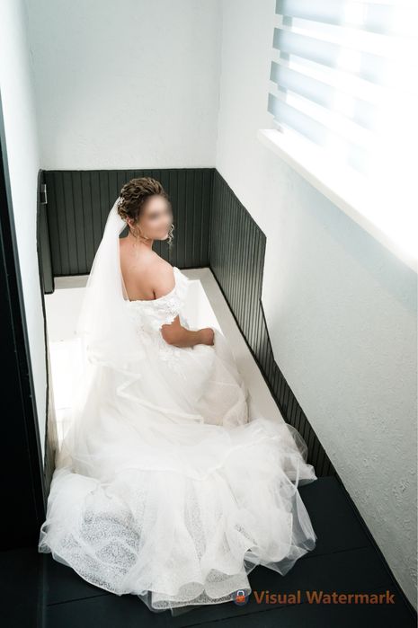 Розкішна Весільна Сукня зі шлейфом Пишна/Айворі/Плаття/біла/довга/