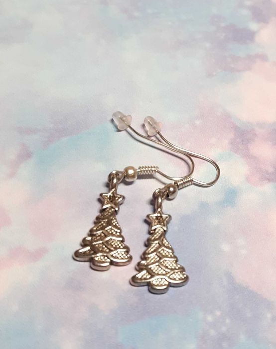 Zimowe kolczyki choineczki