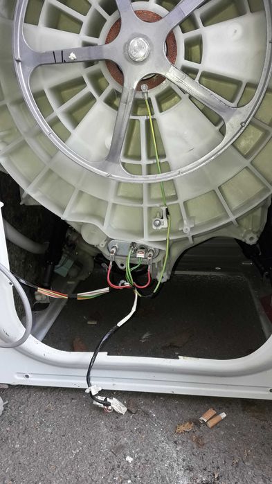 Стиральная машина Bloomberg на запчасти