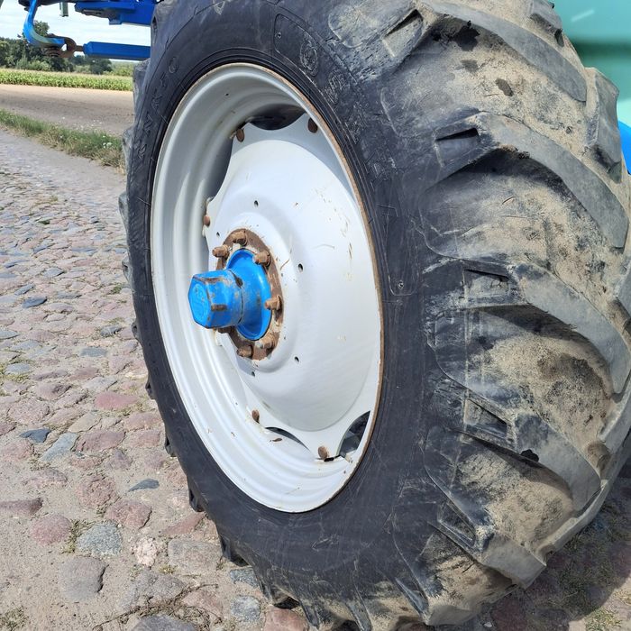 Opryskiwacz Berthoud Racer EX 2500l 24/21m Arag Hydraulika stan BDB