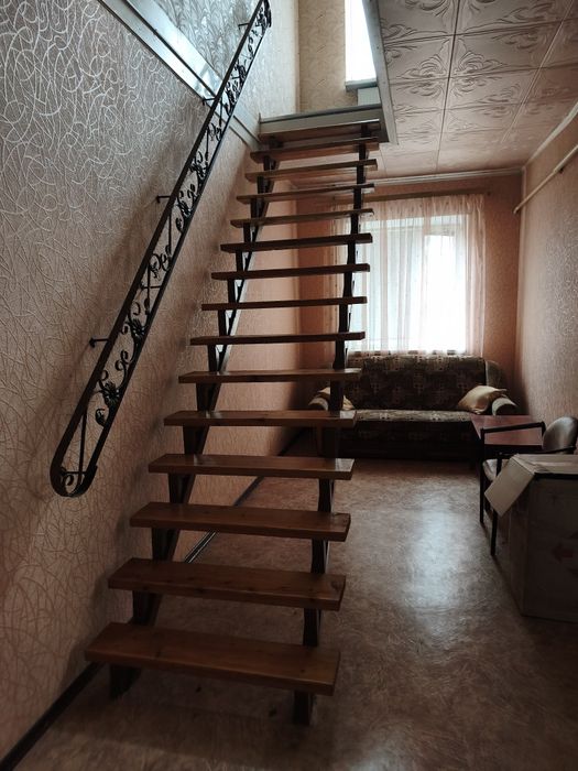 Продам  будинок  в Новомиколаївкі  з  неймовірним плануванням