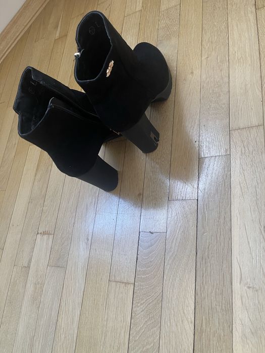 Діночі осінні черевички на підборах