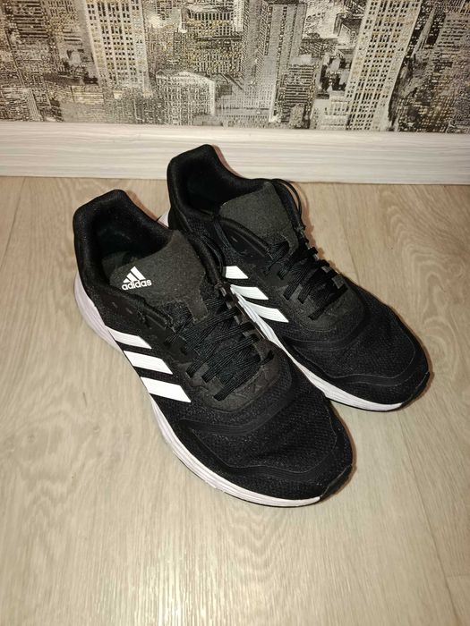 Кросівки в сіточку адідас