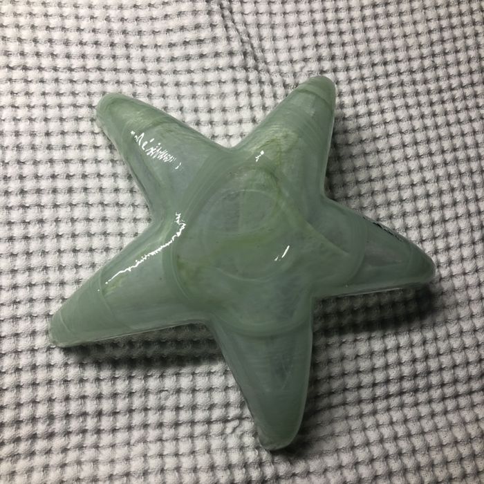 Star-shaped plate443822398957178882