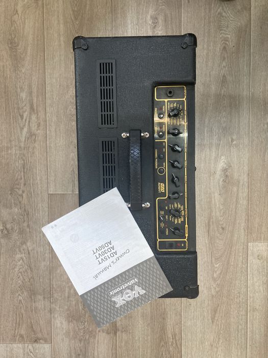 Amplificador guitarra Vox AD50VT